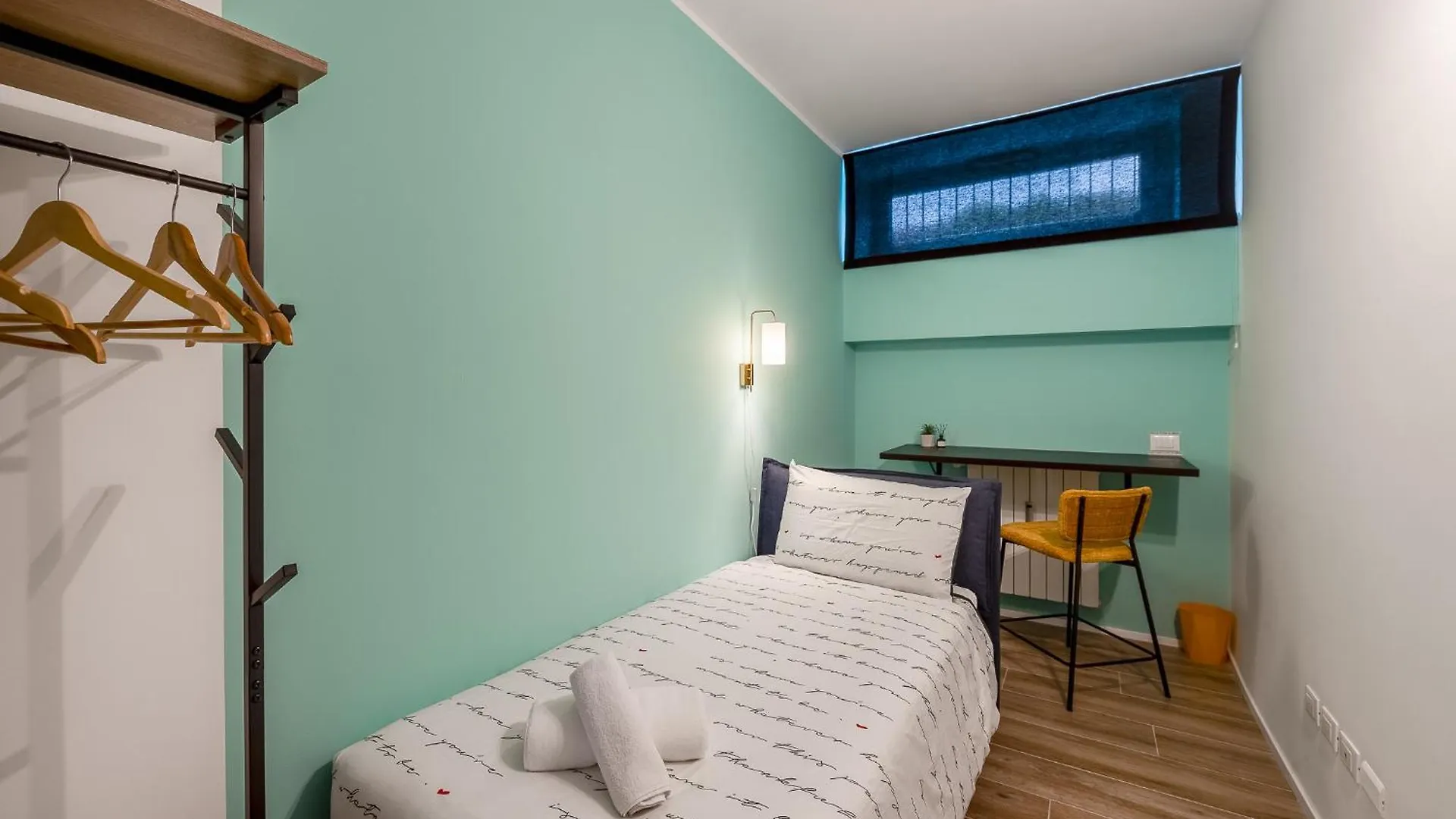 Apartment 2 Bedroom Gem Next To Central Station With Ac Milan Italy
