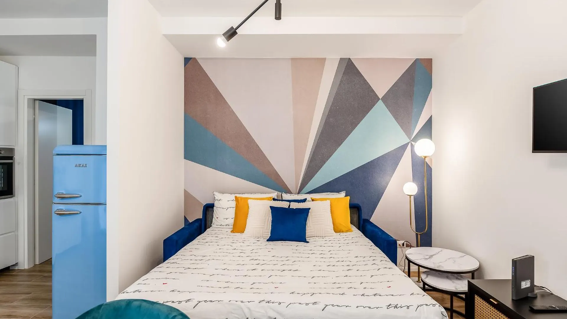 2 Bedroom Gem Next To Central Station With Ac Milan Italy