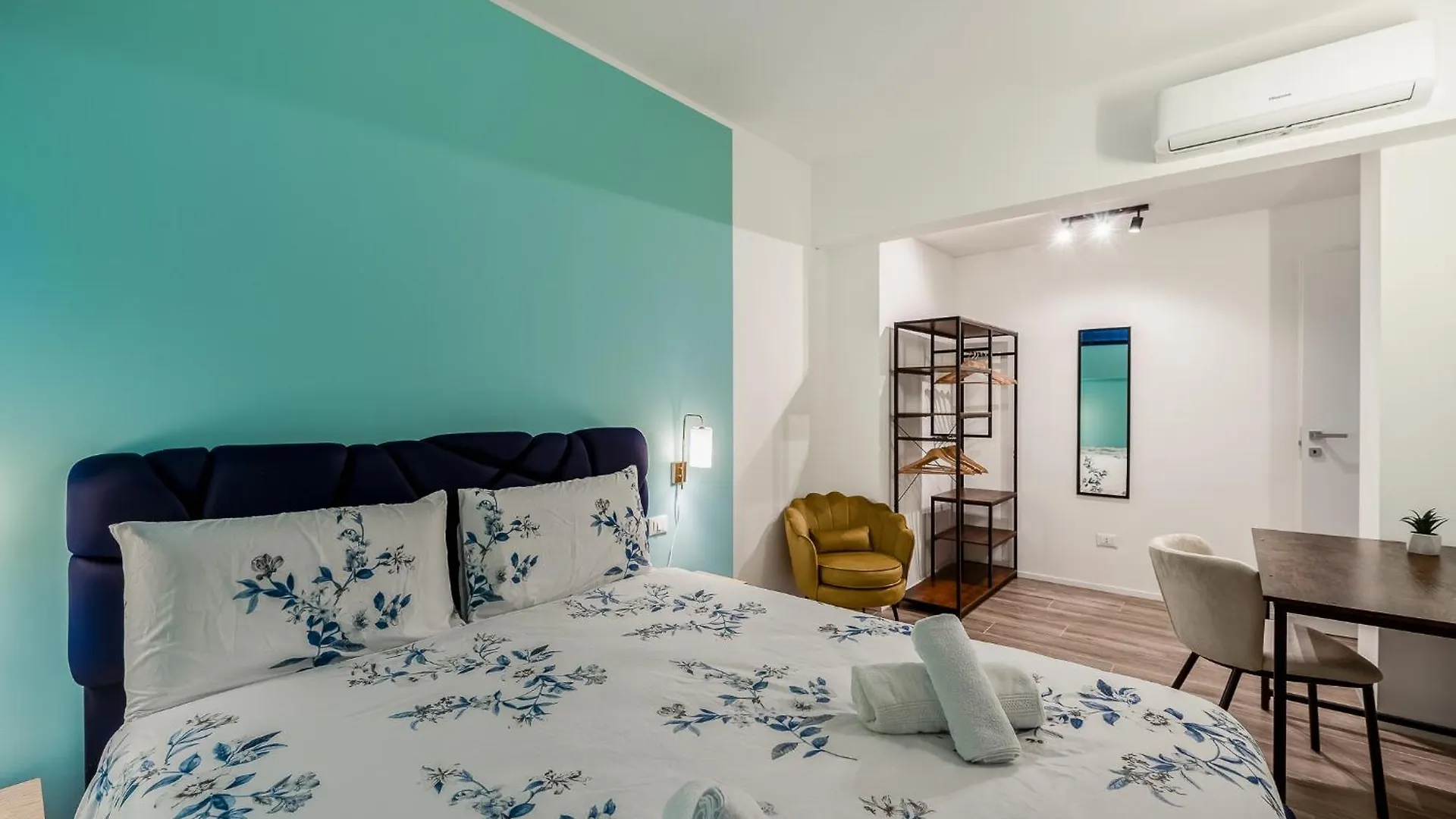 2 Bedroom Gem Next To Central Station With Ac Milan 0*,  Italy